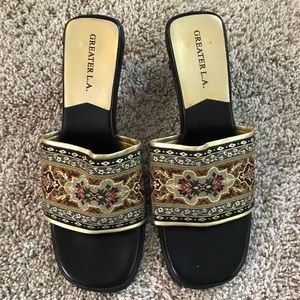 Like New Greater L.A. Asian-Inspired Slides, Sz 7